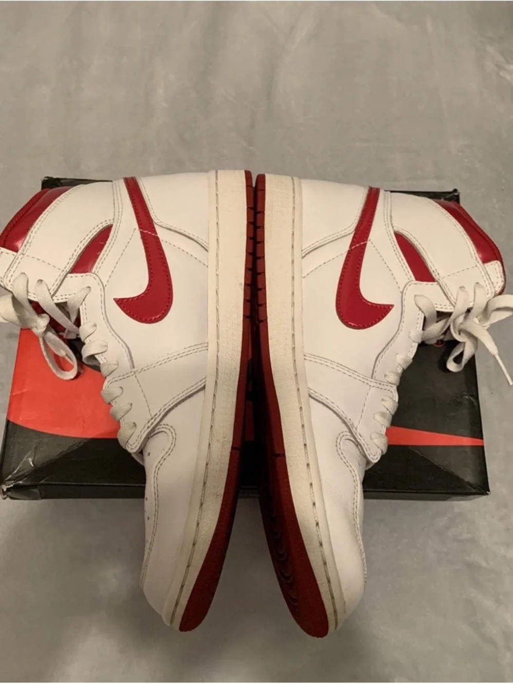 Jordan 1 Retro High OG Metallic Red 2017  Size 9